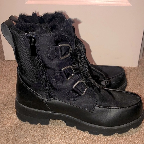 Torrid fur lined water resistant boots - Picture 2 of 13